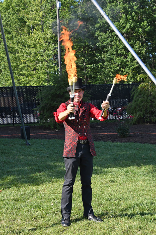 Dave Fire Juggling